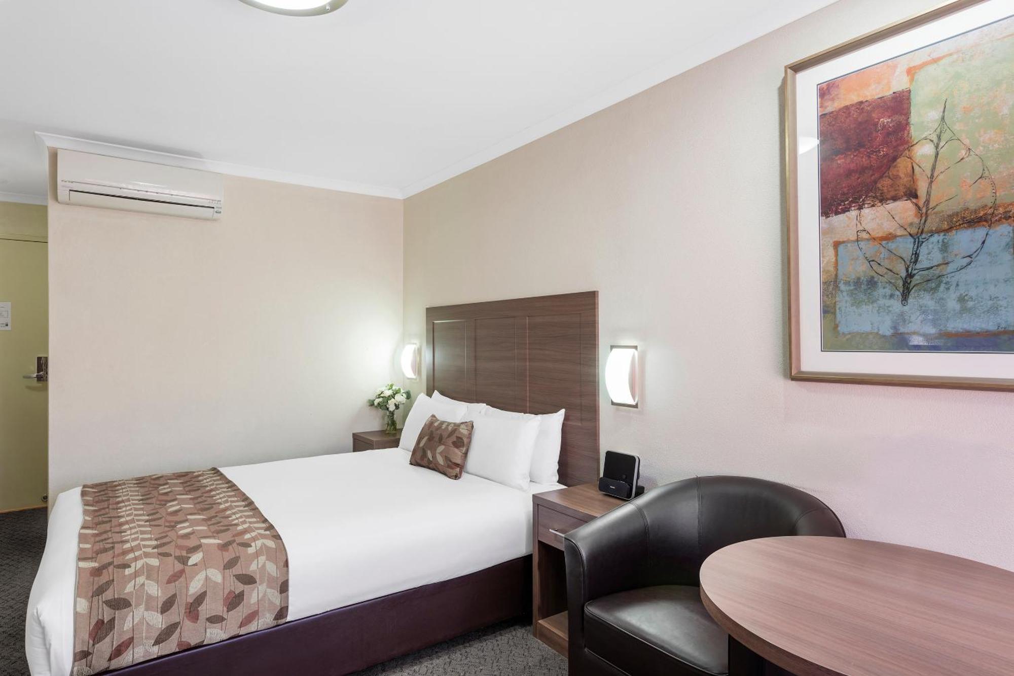Garden City Hotel, Best Western Signature Collection Camberra Exterior foto